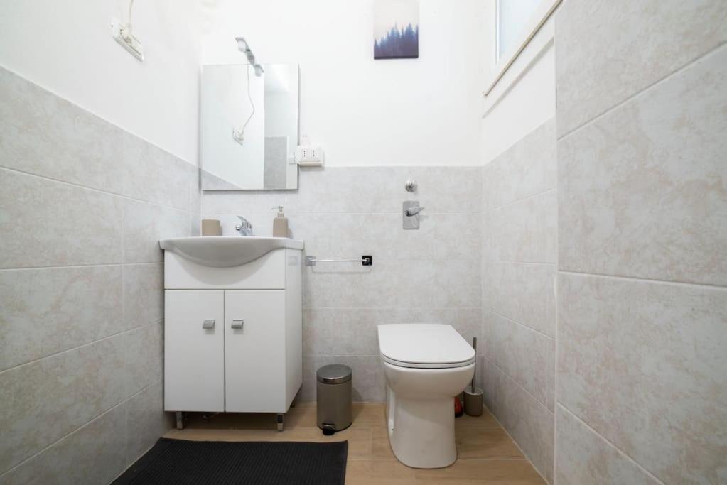 Apartment 4 Stops From The City Center ミラノ エクステリア 写真